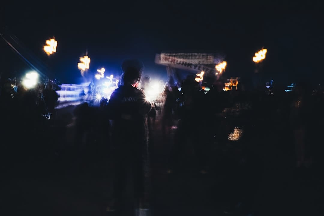 华泰证券：看好商场+成绩预期持续性增强下的券商估值修正时机